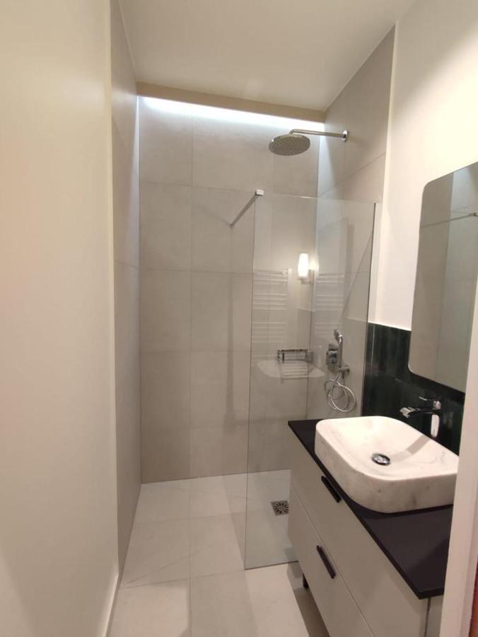 Suite Confortable Sur Le Canal Saint-Martin / Republique Παρίσι Εξωτερικό φωτογραφία